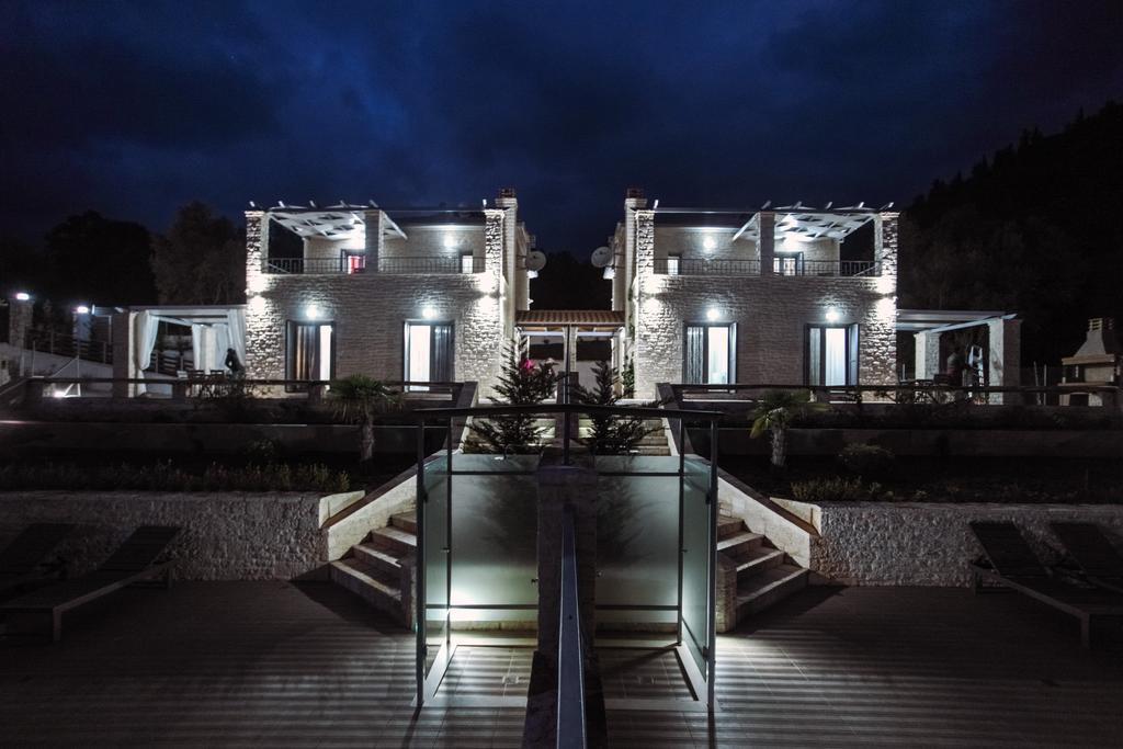מיקרוס גיאלוס Ionian Diamond Villas מראה חיצוני תמונה