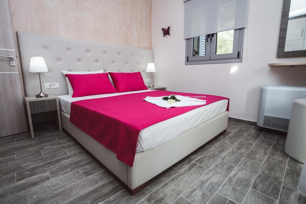 מיקרוס גיאלוס Ionian Diamond Villas מראה חיצוני תמונה