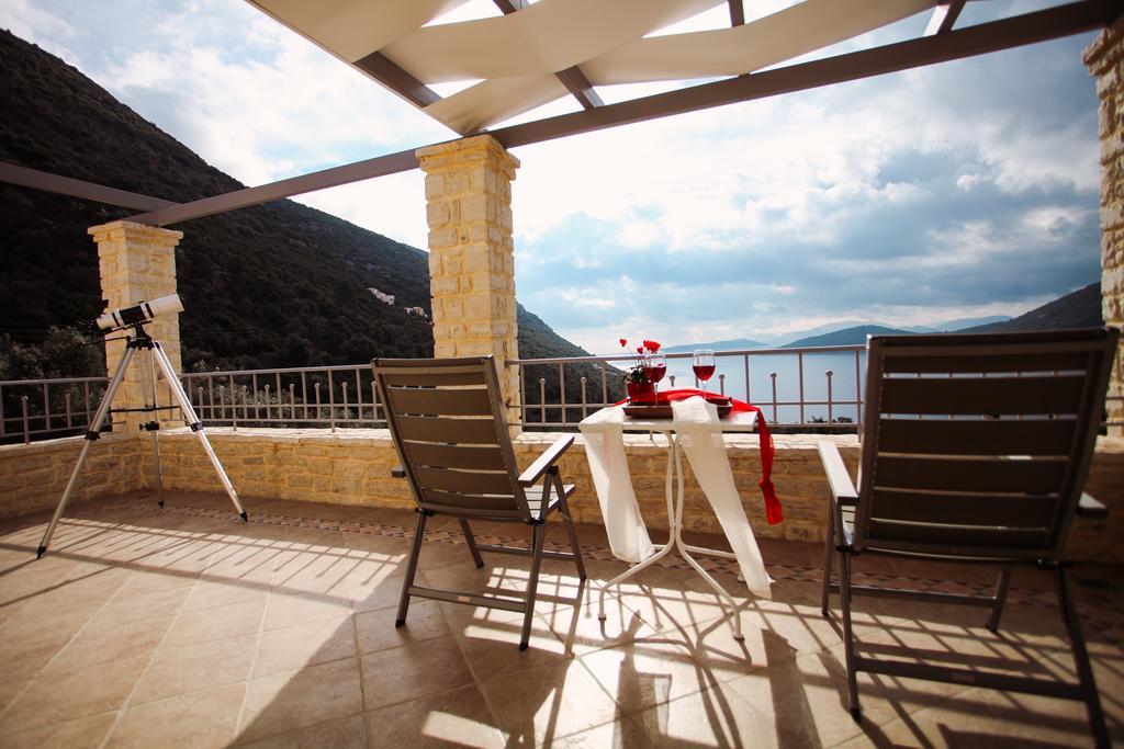 מיקרוס גיאלוס Ionian Diamond Villas מראה חיצוני תמונה