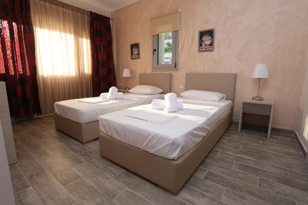 מיקרוס גיאלוס Ionian Diamond Villas מראה חיצוני תמונה
