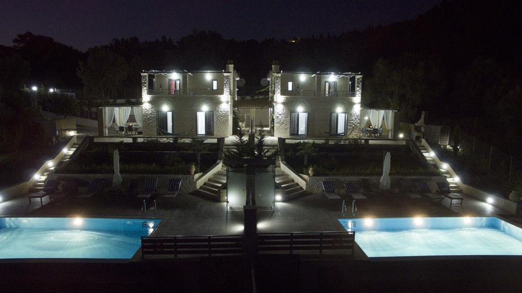 מיקרוס גיאלוס Ionian Diamond Villas מראה חיצוני תמונה